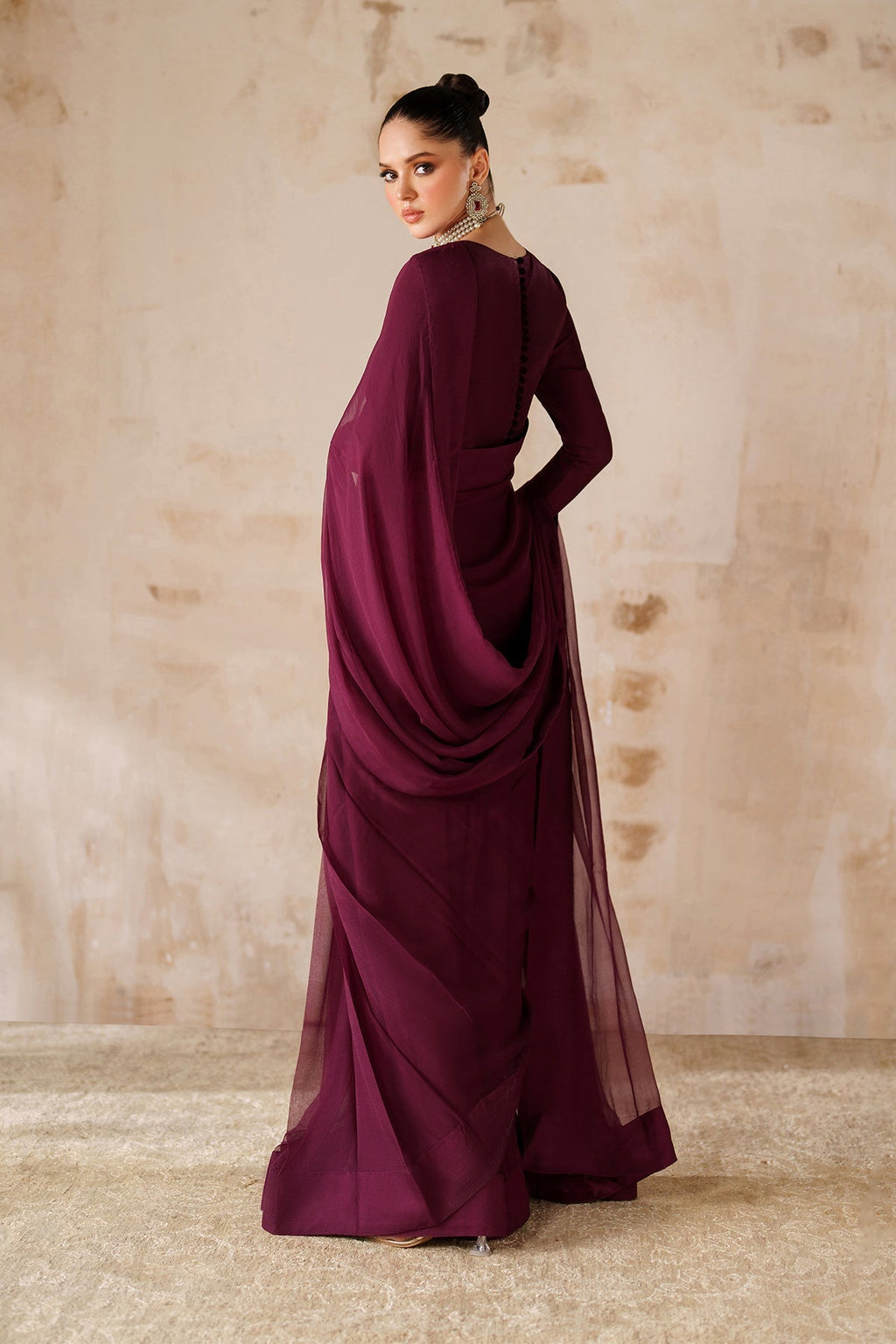 ✨stitched, Elegant Maroon Plain Chiffon Saree ✨